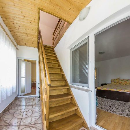 Casa De Vacanta Jeny โนวาชิ-สเตรยนี ภายนอก รูปภาพ