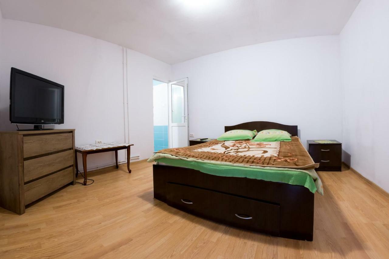 Casa De Vacanta Jeny โนวาชิ-สเตรยนี ภายนอก รูปภาพ