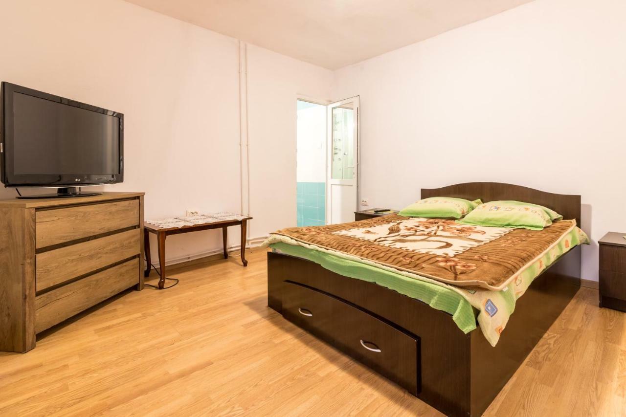 Casa De Vacanta Jeny โนวาชิ-สเตรยนี ภายนอก รูปภาพ