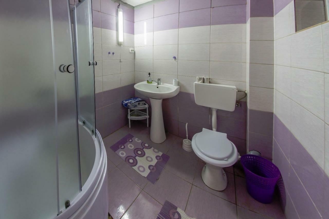 Casa De Vacanta Jeny โนวาชิ-สเตรยนี ภายนอก รูปภาพ